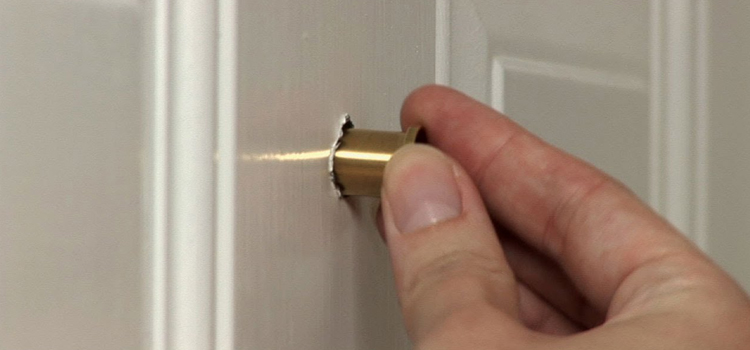 peephole door repair in Walnut Park